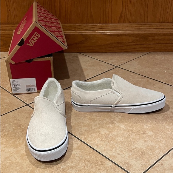 Vans size 8 Off-White suede Sherpa Birch - Picture 1 of 9